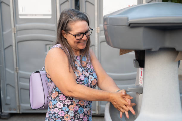 Best Porta potty services near me  in Carbondale, KS